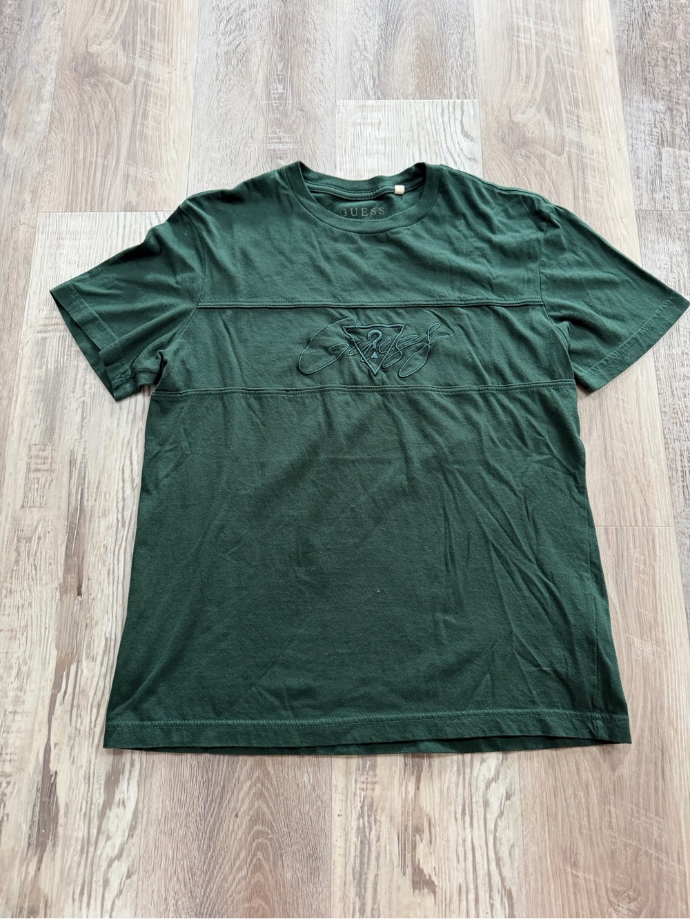 Guess Men's Forest Green Logo Crew Neck T-Shirt - Picture 1 of 1